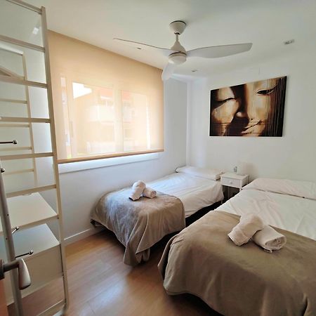 Apartamento Playa Con Piscina Parking Y 2 Habitac กาสเตย์เดเฟลส์ ภายนอก รูปภาพ
