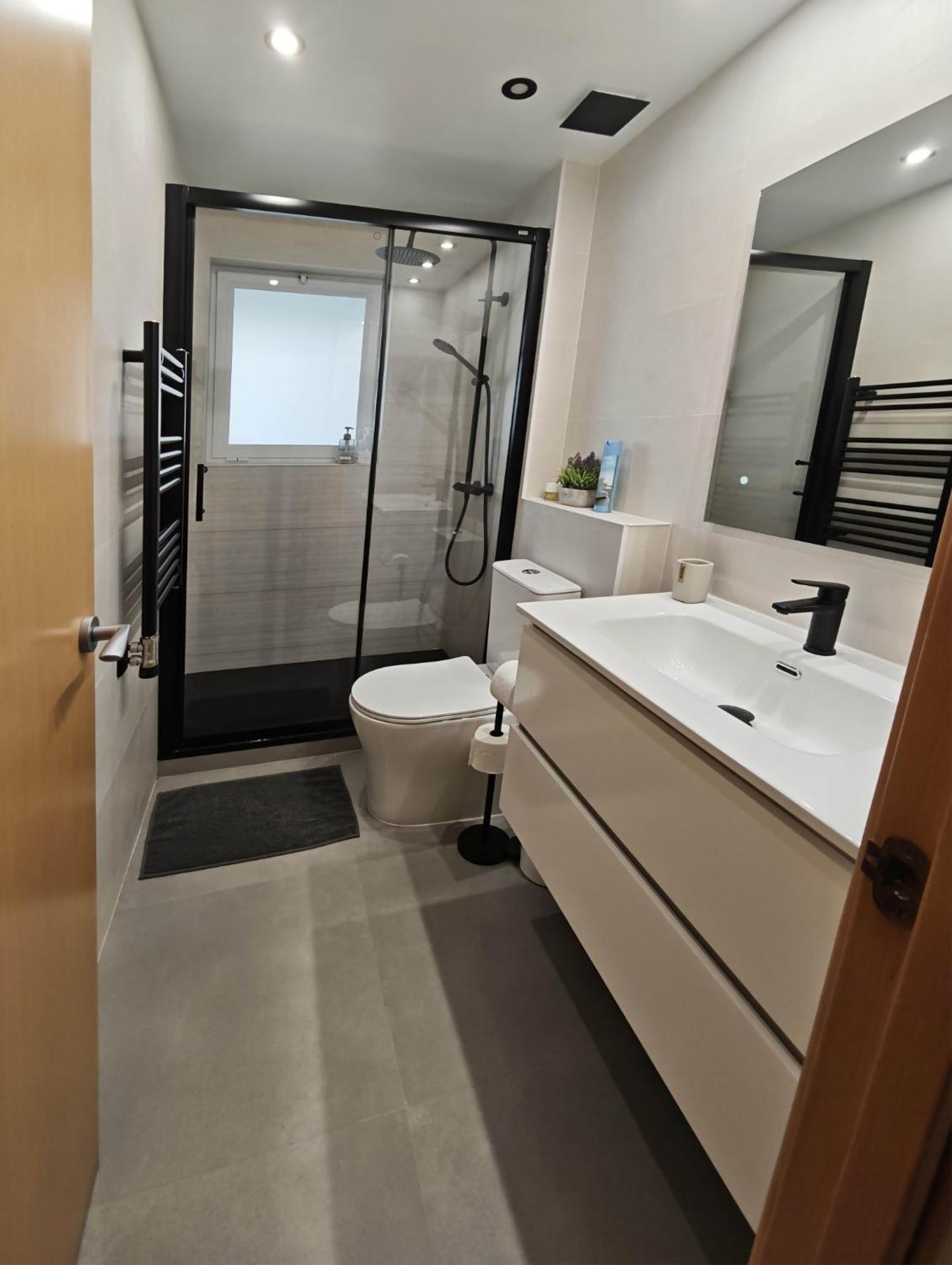 Apartamento Playa Con Piscina Parking Y 2 Habitac กาสเตย์เดเฟลส์ ภายนอก รูปภาพ