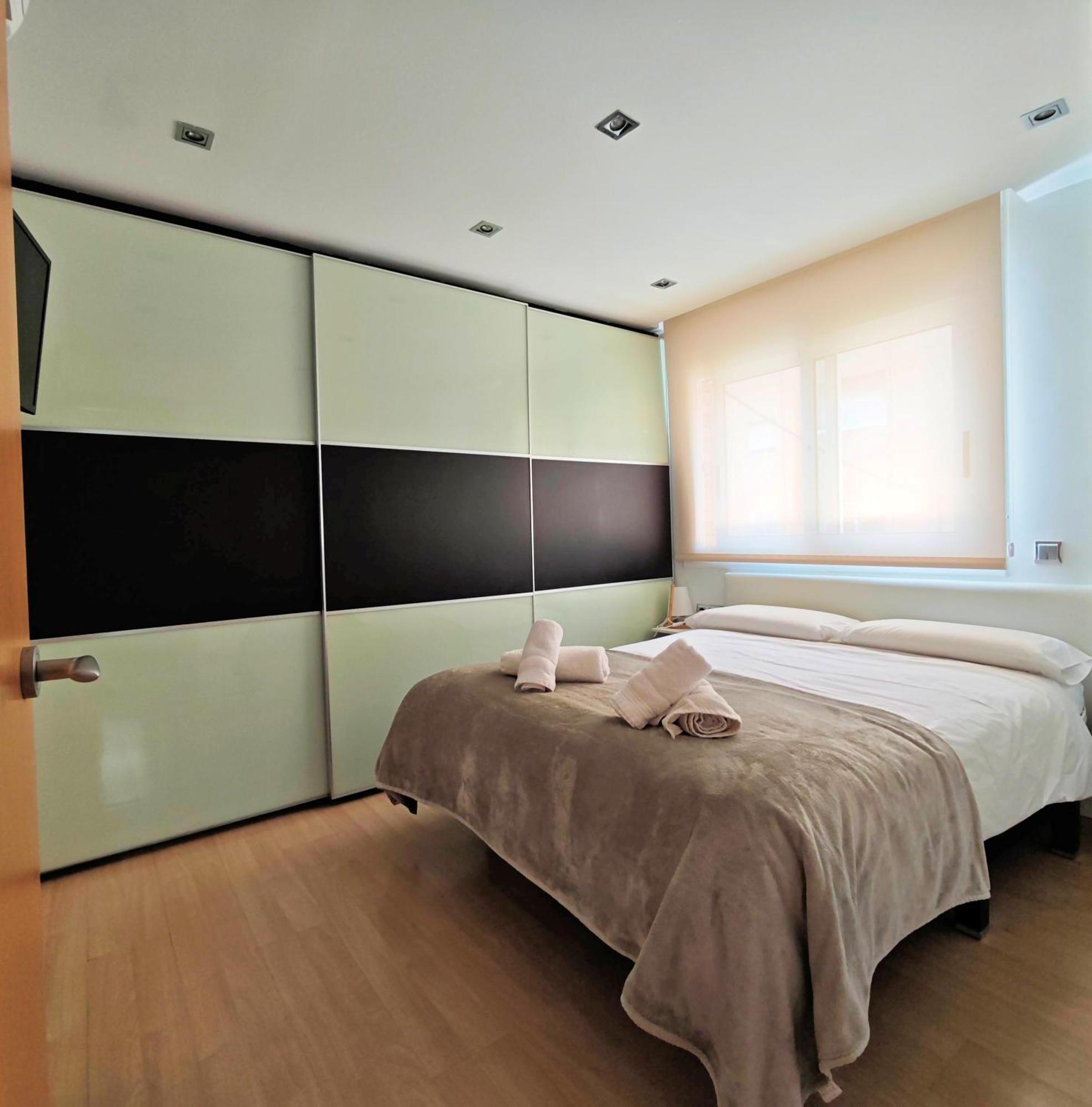 Apartamento Playa Con Piscina Parking Y 2 Habitac กาสเตย์เดเฟลส์ ภายนอก รูปภาพ